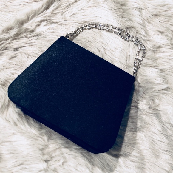 Cache Handbag - Picture 1 of 5